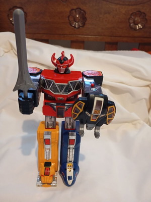 Mighty Morphin Power Rangers Megazord figure used, 23cm, Bandai 1991