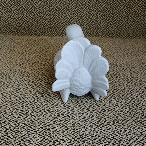 White decorative dove Sophia-Ann like new