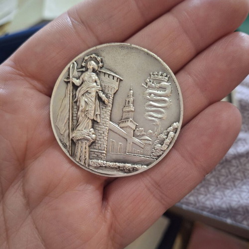 Collectible Milan Municipality Medal Lorioli like new
