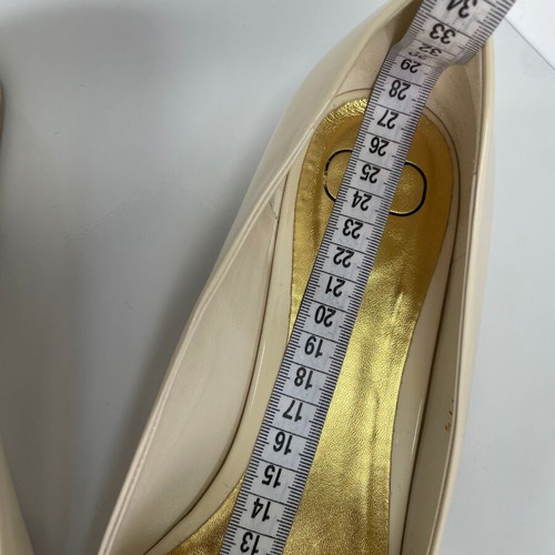 Valentino Garavani One Stud leather ballerinas size 41.5 like new, beige
