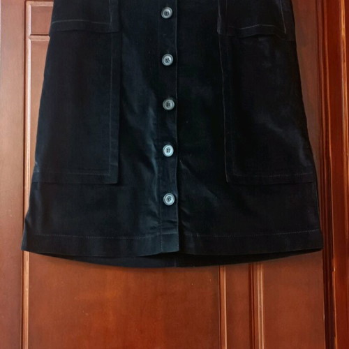 Zara velvet skirt like new, black, size L