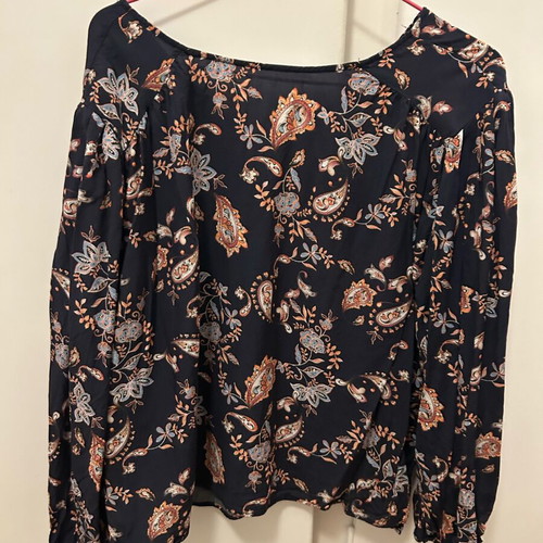 Blouse blue with lachouri pattern like new