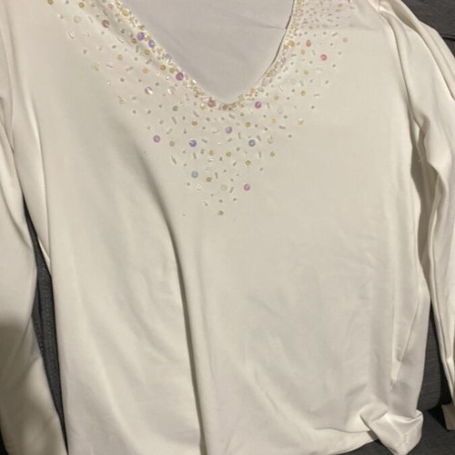 Vintage white blouse with embroidered beads like new