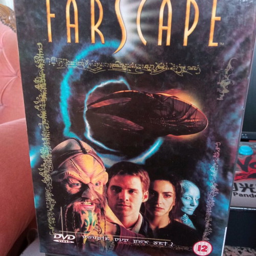Farscape DVD like new, adventure fantasy series