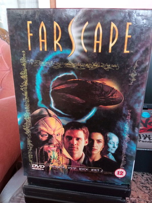 Farscape DVD like new, adventure fantasy series