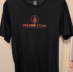 Volcom T-shirt Large