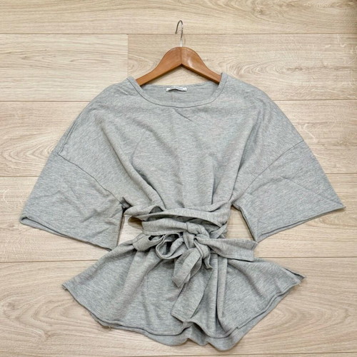 Zara women's sweatshirt with waist belt, like new, gray