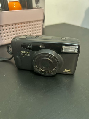Nikon Zoom 500 AF used analog film camera with panorama mode