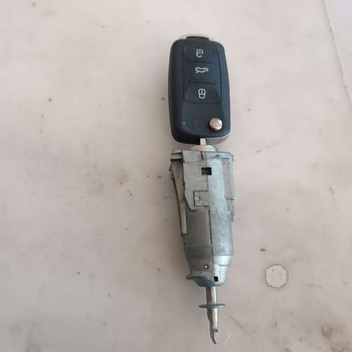Αφαλός πόρτας με κλειδί για Skoda Roomster '08-'14 καινούργιος
