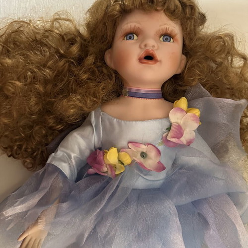 Porcelain doll fairy like new