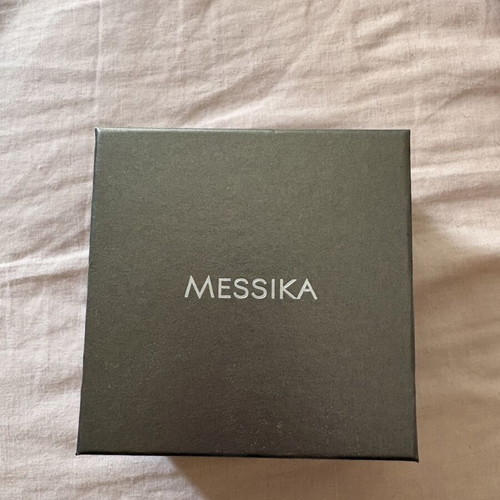 Messika box like new, authentic