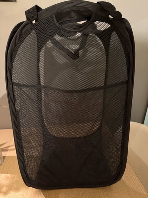 Laundry basket like new, very lightweight and durable