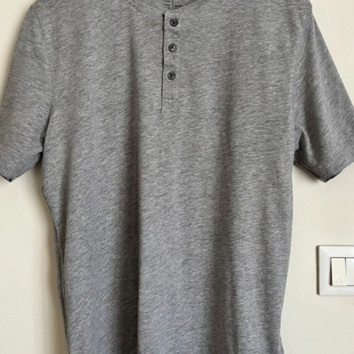 Libergy Grey T-Shirt Unisex Like New, Size S