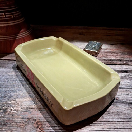 Collectible ceramic ashtray J&B Scotch Whisky Wade England new