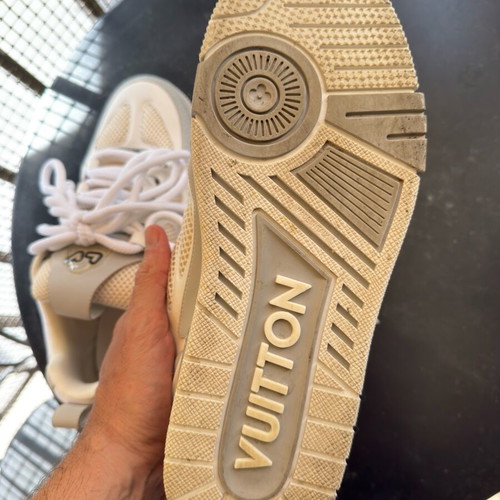 Louis Vuitton sneakers trainers skate shoes like new, size 45, white beige
