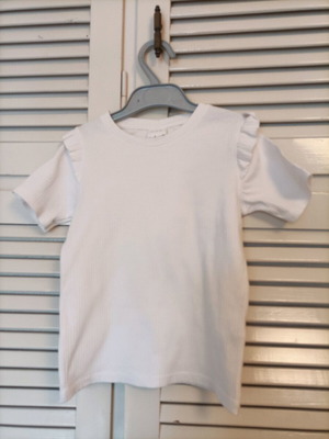 White children's t-shirt 9 years Zara used