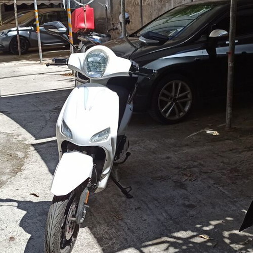 E-MOOV LTL-1 Electric Scooter like new, 48V20Ah battery, no license
