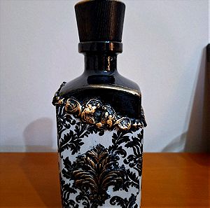 Χειροποίητο διακοσμητικό μπουκάλι σε μαύρο και χρυσο χρωμα