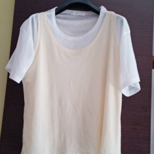 Women's Pull& Bear blouse like new, size M, white and beige