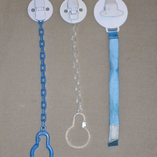 Set of 3 pacifier clips