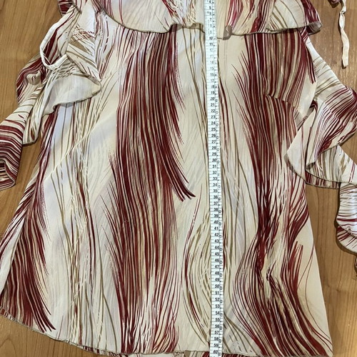 Off-shoulder blouse like new, size L-XXL, red and beige