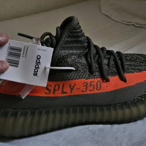 Adidas Yeezy Sply 350 new, size 42, -  200,00 - Vendora.cy