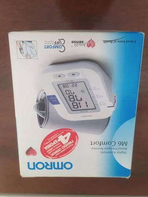 Omron M6 Comfort апарат за кръвно налягане като нов