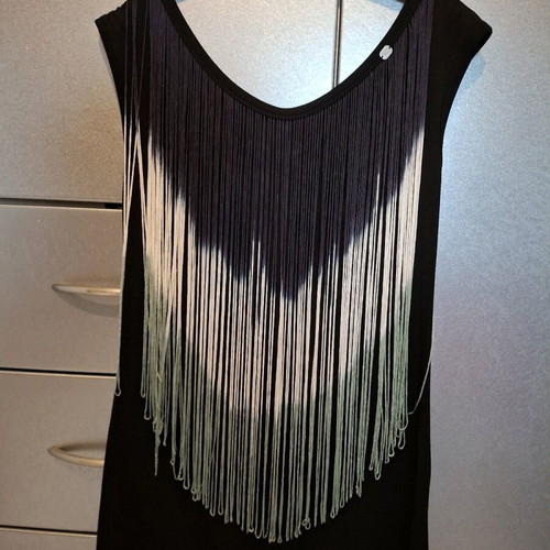 Denny Rose sleeveless blouse with colorful fringes like new, black