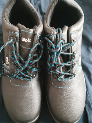 Shoes new, black boots size 44, anatomical