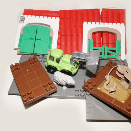 Abric-Ecoiffier farm blocks used with figures