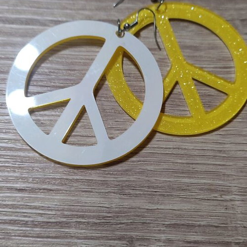 Peace hanging earrings yellow new with glitter