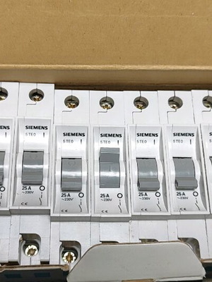 Siemens 5TE0 single-pole switches 25 A, new, pack of 12 pieces