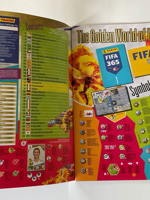 Panini FIFA 365 2018 album and 50 sticker packs new
