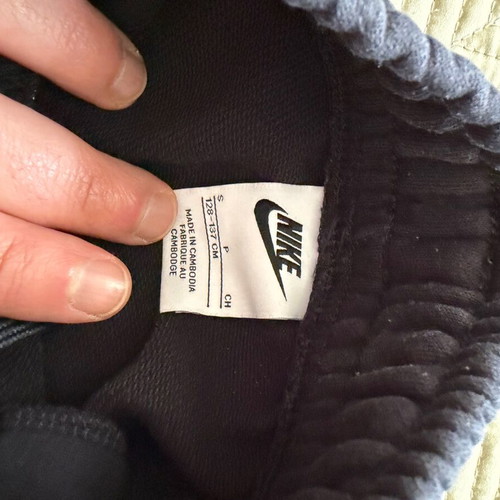 Nike girls' relaxed fit sweatpants size S like new, black