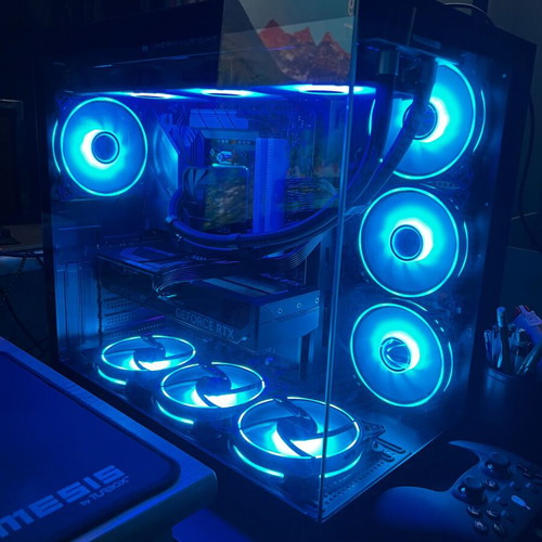 Gaming PC σαν καινούργιο με 5070, Ryzen 5 7500F, 32GB DDR5 RAM, 2TB SSD