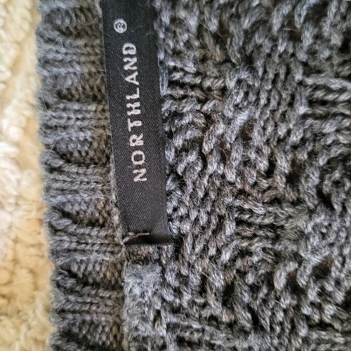 Northland Professional gray cardigan like new with embroidery and tie