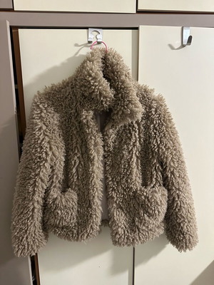 Zara teddy fur like new, size M, beige