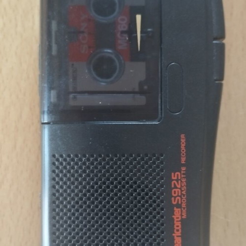 Olympus Pearlcorder S925 microcassette voice recorder
