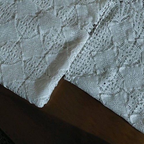 Set of white crochet tablecloth and square 170x170cm and 80x80cm new