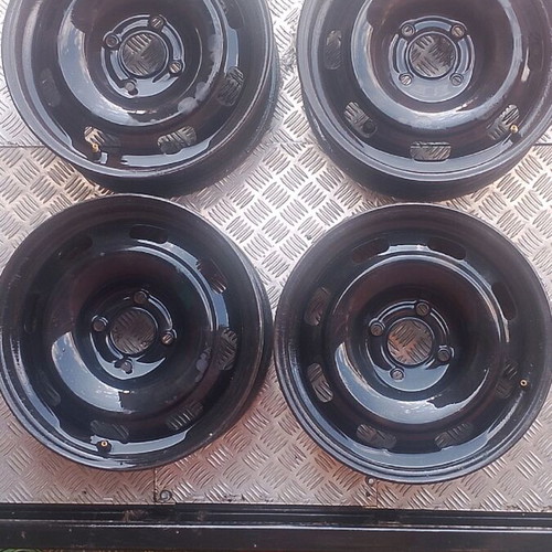Car steel rims 15 inches like new