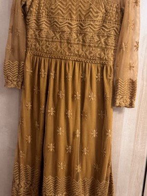 Maxi dress Zara used with embroidered details, gold