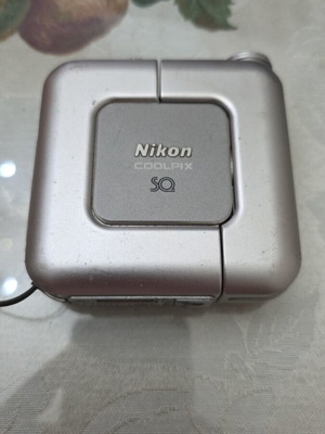 Nikon COOLPIX SQ 3.1MP digital camera used with CF card