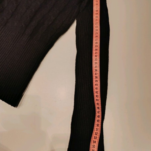 Black V-neck sweater like new, size S/36/8