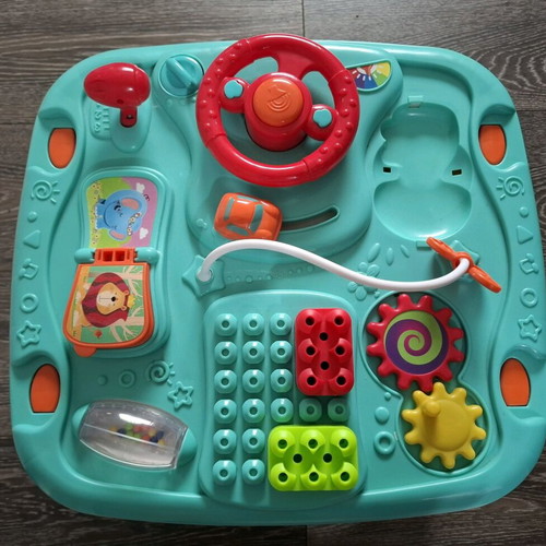 Activity table like new for age 1+