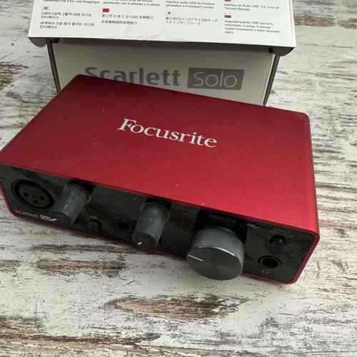 Focusrite Scarlett Solo external sound card like new