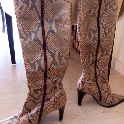 Kalogirou leather boots like new, 9cm heel