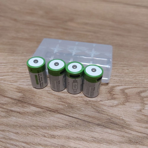 Smartools CR2 Rechargeable Batteries 3.7V Pack of 4 with USB-C and Case