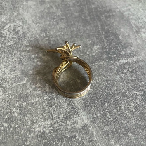 Ring «gold» used with stone gold-colored