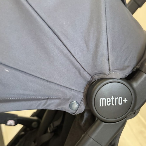 Ergobaby Metro+ stroller with ergonomic mattress and UV canopy