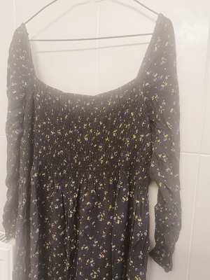 Μακρύ φόρεμα H&M με σφηγκοφωλιά, σαν καινούργιο, καφέ και κίτρινο, μέγεθος XL